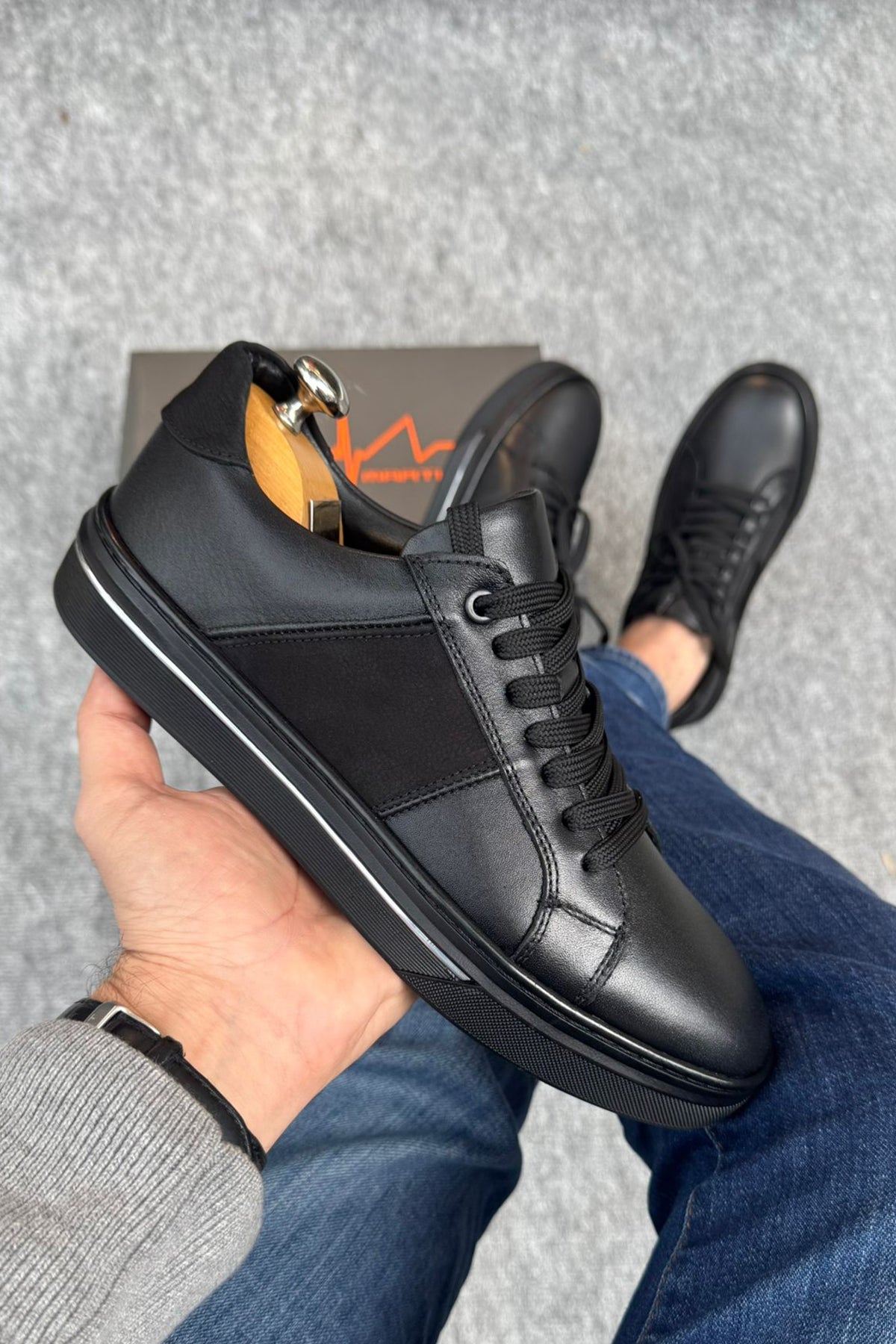 Hakiki Deri Siyah Erkek Sneaker | Kauçuk Tabanlı, Günlük Ayakkabı