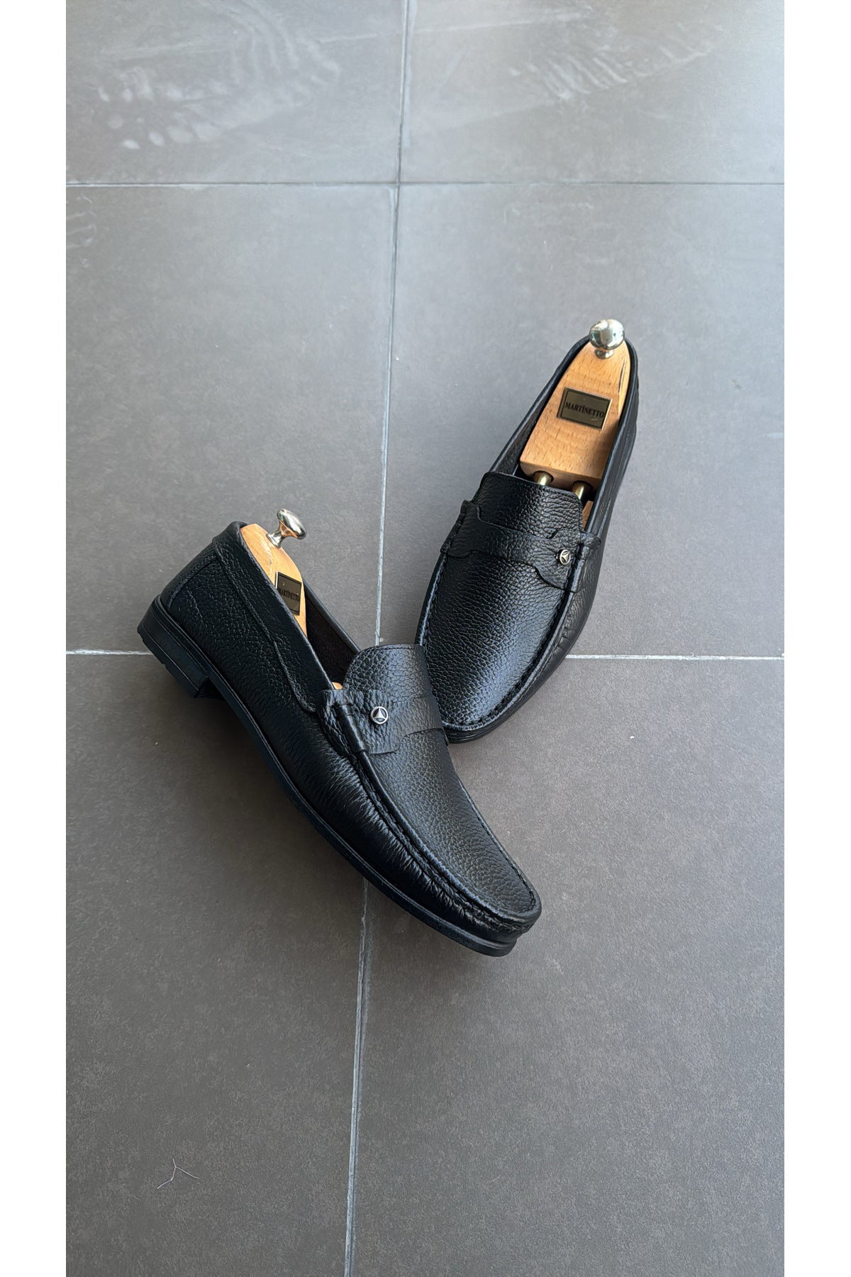 HAKİKİ DERİ SİYAH GÜNLÜK KLASİK KISA TOPUK LOAFER YENİ SEZON ERKEK AYAKKABI 110420262218